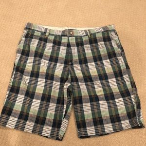 Tommy Bahama shorts size 40